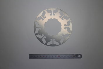 異形状孔モーターコア
